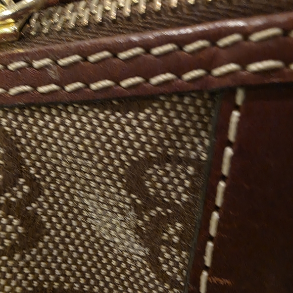 Dooney & Bourke Mini Domed Tassel Satchel HP261 WA-1975 Patch-ginghsm Lining - Picture 8 of 14